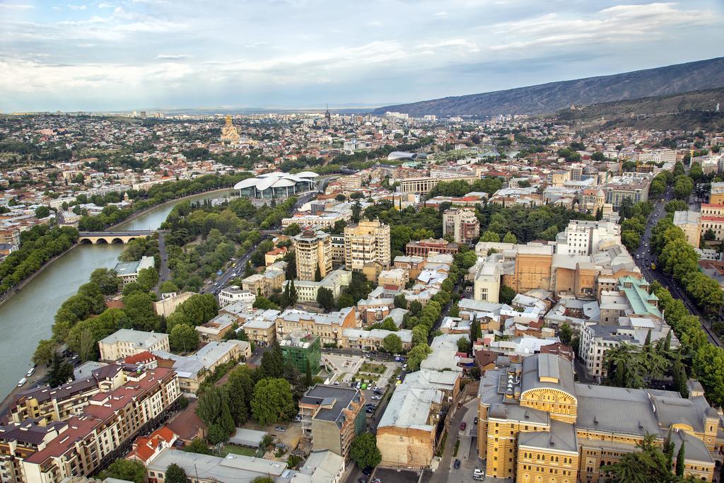 ザ ビルトモア ホテル トビリシ ティビリシ エクステリア 写真 Tbilisi