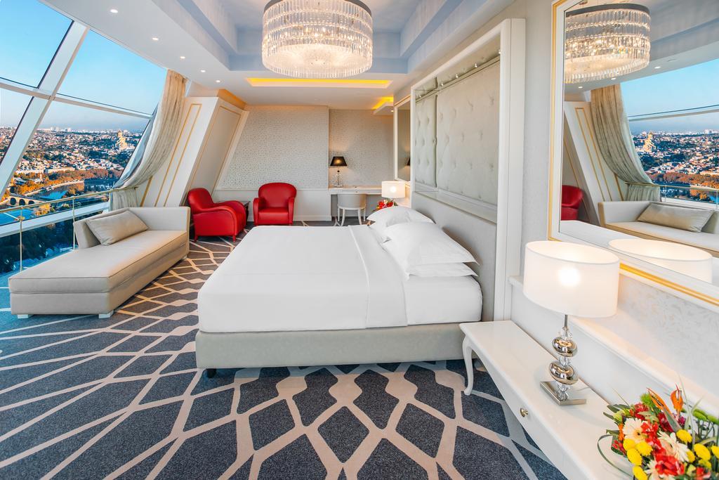 ザ ビルトモア ホテル トビリシ ティビリシ エクステリア 写真 Suite